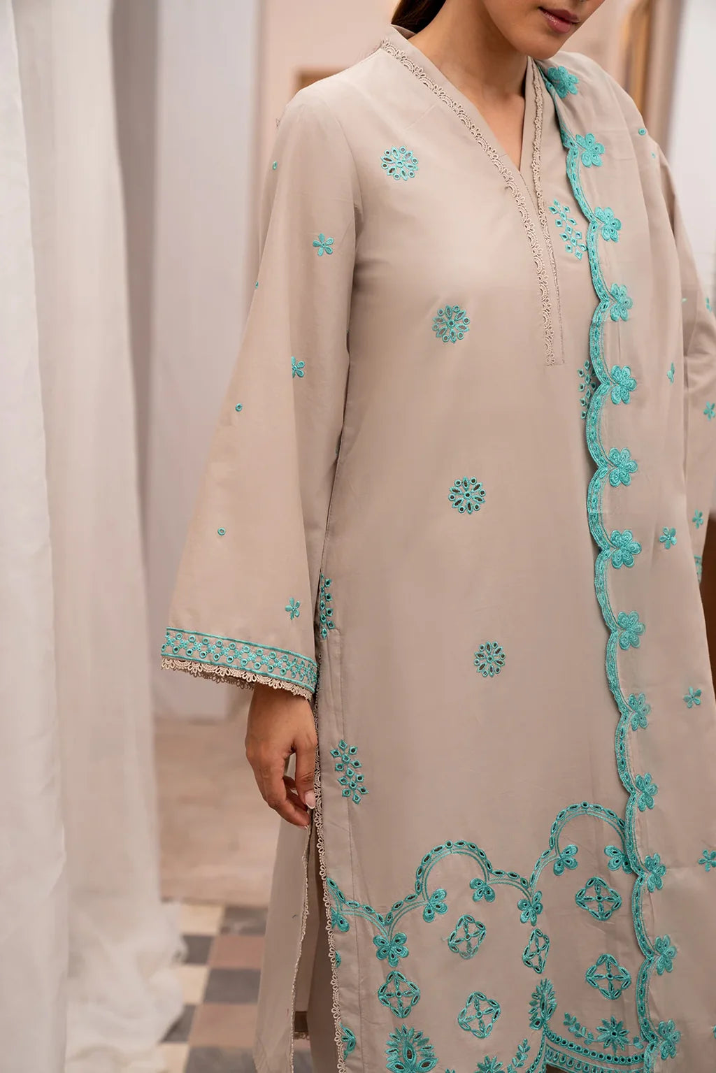 3 Piece Embroidered Lawn Suit