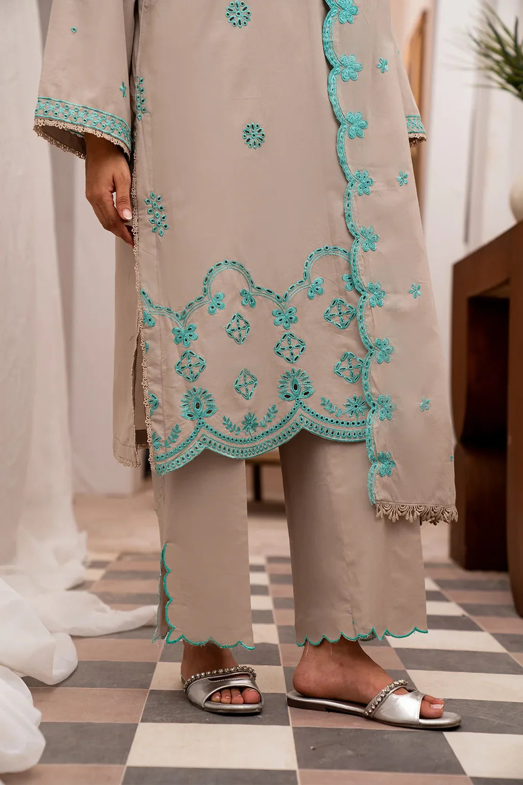 3 Piece Embroidered Lawn Suit